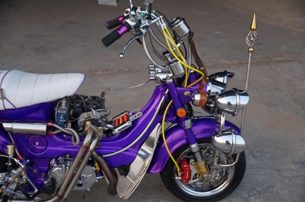 ขาย HONDA ชาลี แต่ง งาม งาม อะไหล่ ขั้นเทพ สภาพตามรูปทุกอย่างพร้อมประกวด แน่นอนครับ เครื่อง LIFAN 150 CC เอกสารอินวอยครับ ขาย HONDA ชาลี แต่ง งาม งาม อะไหล่ ขั้นเทพ สภาพตามรูปทุกอย่างพร้อมประกวด แน่นอนครับ เครื่อง LIFAN 150 CC เอกสารอินวอยครับ