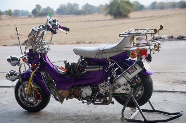 ขาย HONDA ชาลี แต่ง งาม งาม อะไหล่ ขั้นเทพ สภาพตามรูปทุกอย่างพร้อมประกวด แน่นอนครับ เครื่อง LIFAN 150 CC เอกสารอินวอยครับ ขาย HONDA ชาลี แต่ง งาม งาม อะไหล่ ขั้นเทพ สภาพตามรูปทุกอย่างพร้อมประกวด แน่นอนครับ เครื่อง LIFAN 150 CC เอกสารอินวอยครับ