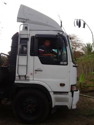 ขายดาวน์ด่วน รถหัวลากHino Profier รถปี 49 ขายดาวน์ด่วน รถหัวลากHino Profier รถปี 49