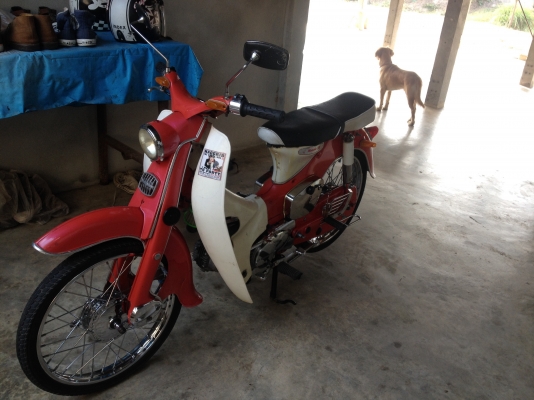 รถสวยราคาถูก ขายC100 มีทะเบียน 22000  บาท 0861223256 ต้นสุ1000