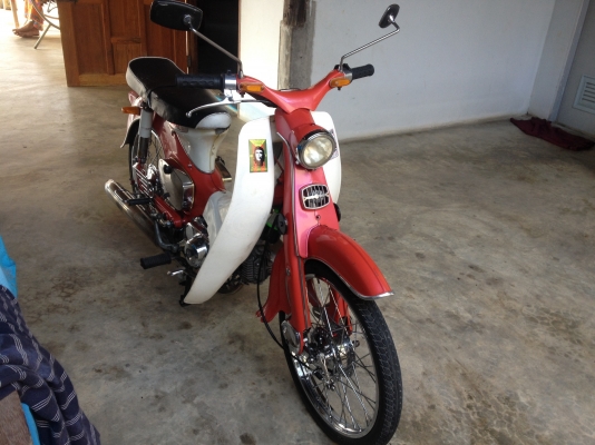 รถสวยราคาถูก ขายC100 มีทะเบียน 22000  บาท 0861223256 ต้นสุ1000