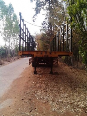 ขายหางพื้นเรียบสามเพลายัดยกล้อได้ จดทะเบียนปี 49  ราคาถูก