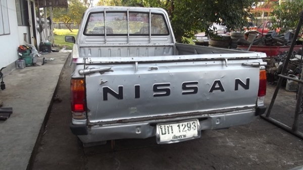 กระบะ datsun 720 สี่ขอ กระบะ datsun 720 สี่ขอ