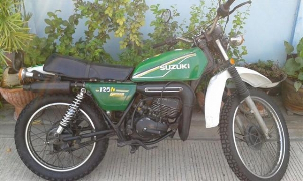 ขาย Suzuki TS125N 6 เกียร์สภาพแห้งๆสวยๆทะเบียนไม่ขาดต่อราคา 15000 บาท