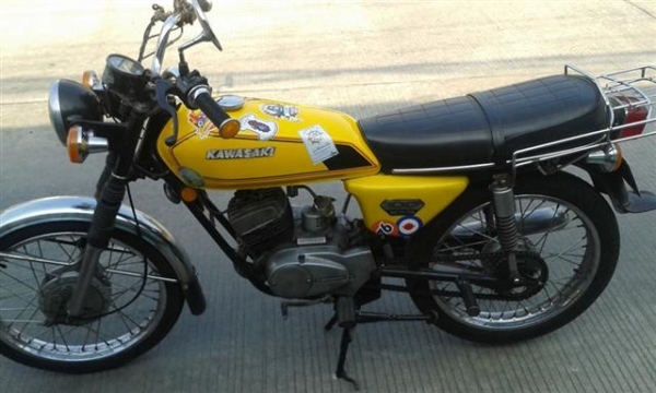 ขาย Kawasaki KH100EL สภาพสวยทะเบียนไม่ขาต่อราคา 12000 บาทครับ