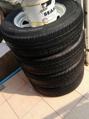 ยางรถเก๋งถูกๆครับ 185/55 ขอบ16 ปี 2010 สภาพดีอยู่ครับ