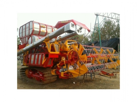 ขายรถเกี่ยวข้าวศักดิ์พัฒนา เครื่องดีพร้อมใช้งาน