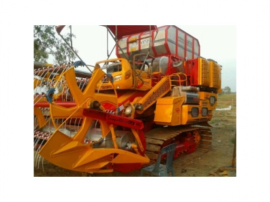 ขายรถเกี่ยวข้าวศักดิ์พัฒนา เครื่องดีพร้อมใช้งาน