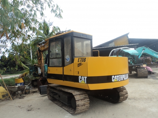 ขายด่วน CAT E70B มีใบดันพร้อมลายหัวเจาะ นำเข้าจากญี่ปุ่น ยังไม่เคยใช้งานในไทย สภาพสวย พร้อมใช้ ขายด่วน CAT E70B มีใบดันพร้อมลายหัวเจาะ นำเข้าจากญี่ปุ่น ยังไม่เคยใช้งานในไทย สภาพสวย พร้อมใช้