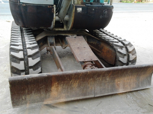 ขายแมคโคร KOBELCO SK30UR-2 เก่านอกแท้ๆ ค่ะ