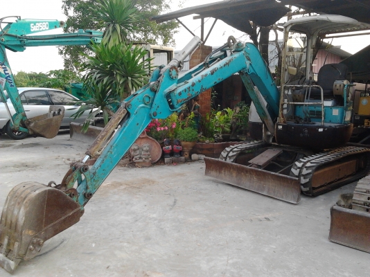 ขายแมคโคร KOBELCO SK30UR-2 เก่านอกแท้ๆ ค่ะ