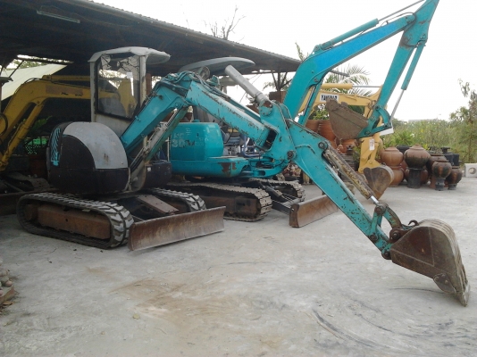 ขายแมคโคร KOBELCO SK30UR-2 เก่านอกแท้ๆ ค่ะ