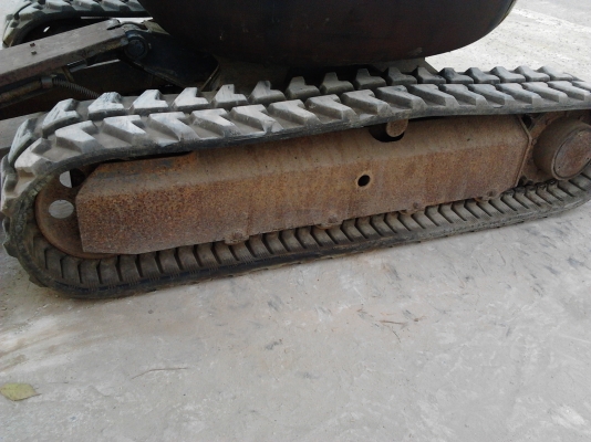 ขายแมคโคร KOBELCO SK30UR-2 เก่านอกแท้ๆ ค่ะ