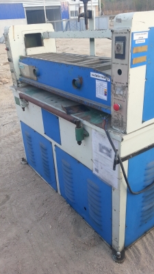 ขายคัทติ้งเพลทขนาด20 ตัน 30 ตันใช้งานได้ราคาตัวละ 40,000 บาทมี 42 ตัว