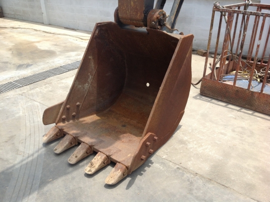 Komatsu PC150-5 เก่าญี่ปุ่น เครื่องปั๊มดี มีไลน์หัวเจาะ ต้องการไฟแนนซ์โทรมาคุยได้