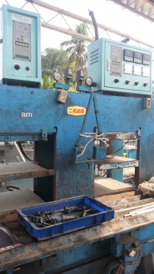 ขายเครื่อวอัดไฮโดรลิค 200 ตัน 6 หัวเพลท 50X50 สภาพพร้อมใช้งาน 500,000 บาท