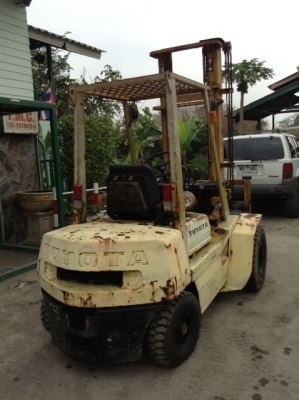 +++ขายโฟล์คลิฟท์  TOYOTA 3FD25  เครื่องยนต์ดีเซล  เสา 4 เมตร  ฮิ้งค์โฟล์ค  เกียร์ธรรมดา  ล้อหน้าคู่  ยางลม  *** ราคา  รายละเอียดคุยได้ครับ ***