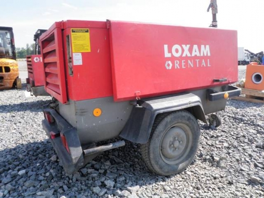 ปั้มลมแบบเคลื่อนที่ 2000 Atlas Coppo XAS66DD (Air Compresser) นำเข้าจากยุโรป สภาพพร้อมใช้งาน สนใจติดต่อ 081-986-1114