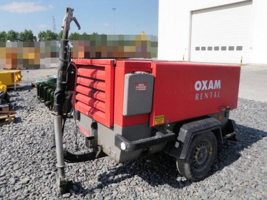 ปั้มลมแบบเคลื่อนที่ 2000 Atlas Coppo XAS66DD (Air Compresser) นำเข้าจากยุโรป สภาพพร้อมใช้งาน สนใจติดต่อ 081-986-1114