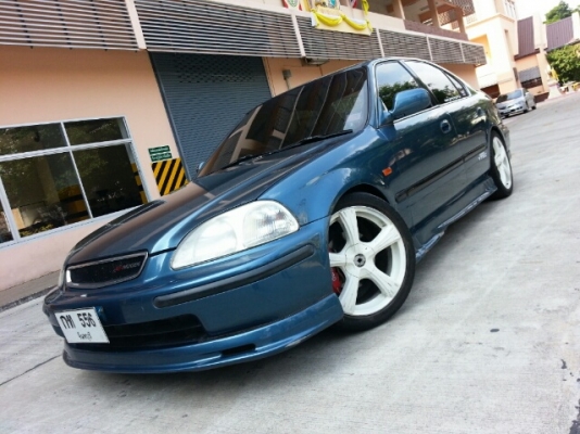 ขายCIVIC EKเครื่องVTECดิส4ล้อ แม็ก17ชุดแต่งรอบคัน ประกันชั้น3