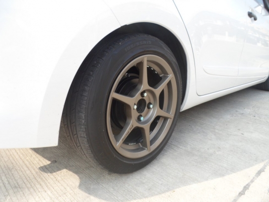 ขาย11,500.-] P1(งานCG)15"4รู100กว้าง7"ออฟ38 ที่ผมใส่อยู่"บอกเลย(สีเทาแม็กสภาพดีมาก)ยกชุด/พร้อมยางบริสโตน185/55/15ดอกยางเต็มสวย  **ใครสนใจเด่วผมถอดขายให้เลย5555 ^^