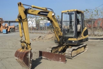 ขาย รถแบคโฮ ขนาดเล็ก KOMATSU PC 30-1 พร้อมตู้เก๋ง ดีเซล 3สูบ ราคา 198,000 บาท