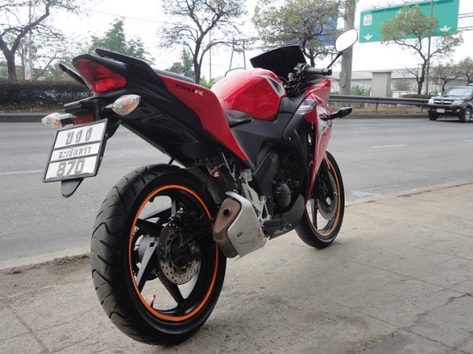HONDA CBR 150 ลดเหลือ 38000 ทะเบียน ชุดโอน พรบ. ภาษี เต็ม