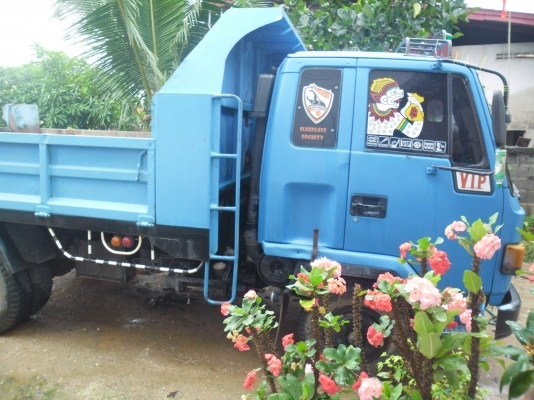 ขาย หกล้อดั้ม FRR 175 แรงม้า ด่วนมาก ต้องการใช้เงิน