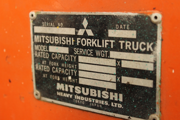ขายรถยกโฟล์ทลิฟท์ MITSUBISHI FD 25 2.5ตัน เสา 3 ท่อน สูง 5 เมตร เครื่องยนต์ดีเซล 4 สูบ ราคา 245,0000 บาท