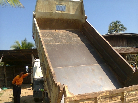 ขาย หกล้อดั้ม ไดน่า 350 115แรงม้า 305,000 บาท