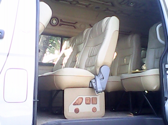 ขายรถตู็้้้้้ TOYOTA HIACE COMMUTER
