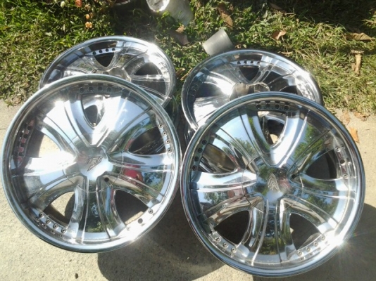 ขอบ20  โครมเมียม4วงสวยๆใส่4x4ได้