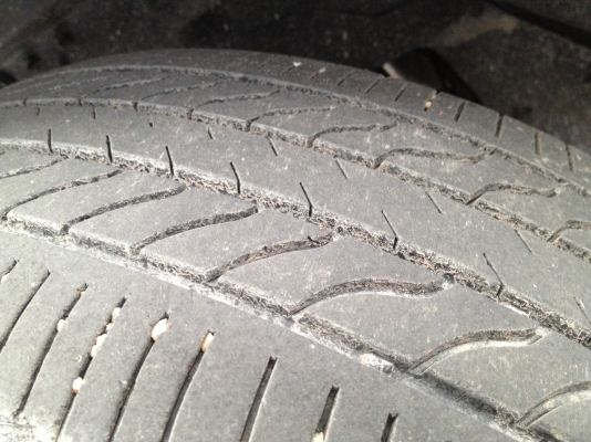 แม็กte37 tzหน้า8หลัง9พร้อมยางปี2012 แม็กte37 tzหน้า8หลัง9พร้อมยางปี2012