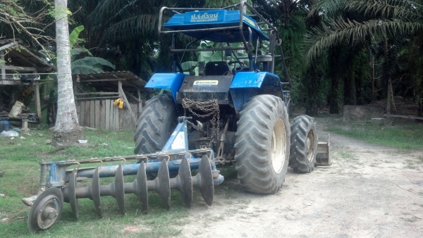 ขายรถไถ New Holland รุ่น TS6000