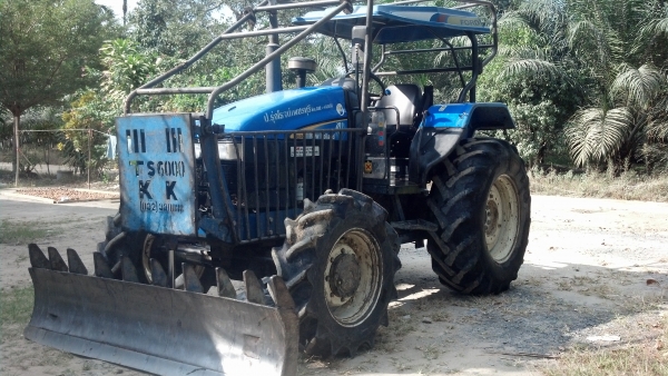 ขายรถไถ New Holland รุ่น TS6000