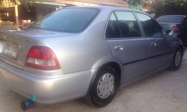 ฟรีดาวน์ HONDA CITY Type Z EXi 1.5 AT VTEC ปี 2000 รถสวยจัดรอบคันพร้อมใช้งาน เครื่องแน่นแรงดี ภายในเก๋งคอนโซลสวยครบ CD MP3 แอร์  พ.เพาเวอร์ ก.ไฟฟ้า ช่วงล่างแน่นดีสุดๆ เอกสารทะเบียนครบพร้อมโอน ราคาต่อรองได้ครับ