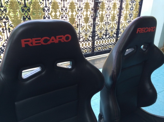 ขาย เบาะ RECARO สภาพสวย ปีกเเน่น  1คู่
