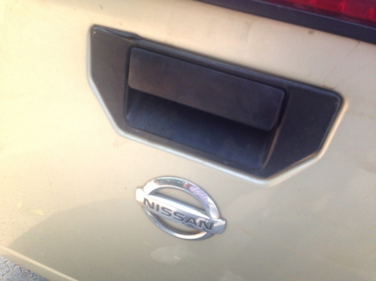 ***ขายแล้วครับขอบคุณ Truck2hand ขายกระบะแค็ป NISSAN FRONTIER TD27 ปี46/03 เครื่องแน่นดี แห้งไม่เยิ้ม ช่วงล่างดีคัสซีดี ไม่ปะไม่ดาม พื้นปูกระบะ หัวเก๋งดี พ.พาวเวอร์ กระจกมือหมุน ภายในสวยคอนโซลครบ เบาะมีขาดนิดนึง ยางดี4เส้น พร้อมใช้ พร้อมลุยงาน เอกสารครบ รา