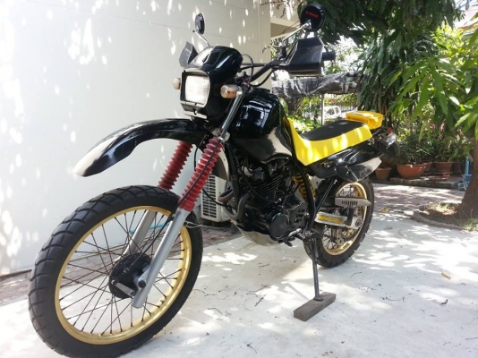 Yamaha XT250 inv. Yamaha XT250 inv.