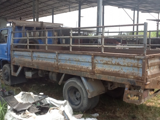 ขายอีซูNPRราคเบาๆตามสภาพเอกสารชุดโอนครบๆครับผม