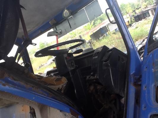 ขายอีซูNPRราคเบาๆตามสภาพเอกสารชุดโอนครบๆครับผม