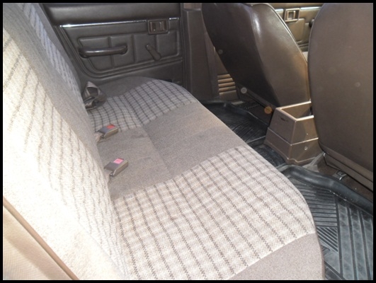 นิสสันบิ๊กเอ็ม 4 ประตู