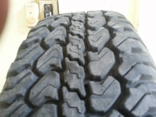 ขายยาง  michalin   LTX  225 70  15   ปี  08  ดอกสวยมาก