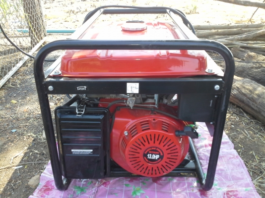 เครืองปั่นไฟฟ้าขนาด 5.5 kW. เครื่องยนต์เบนซิน