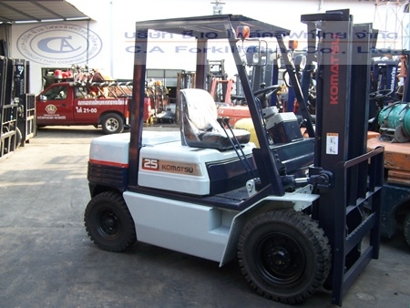 ขาย รถโฟล์คลิฟท์ KOMATSU รุ่น FG25-11