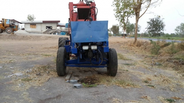 **450,000 บ.ต่อรอง**ขายรถคีบอ้อย คีบหลัง แขนเดียว FORD77  เกียร์ท็อค ปั้มไดกิ้น22 เครื่องแน่นดี แรง แขนดีไม่ปะ คีบสวยไม่ผุ ยางพอใช้ รถใช้งานปกติครับ พร้อมใช้ พร้อมลุยงาน เอกสารสัญญาซื้อขาย ราคาต่อรองได้เด้อ พี่น้องครับ