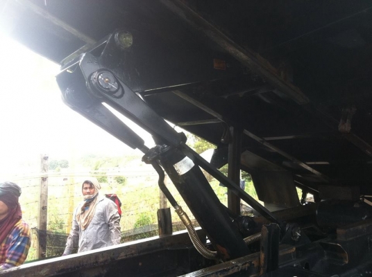 MITSUBISHI FUSO FM1524 6 ล้อดั้ม MITSUBISHI FUSO FM1524 6 ล้อดั้ม