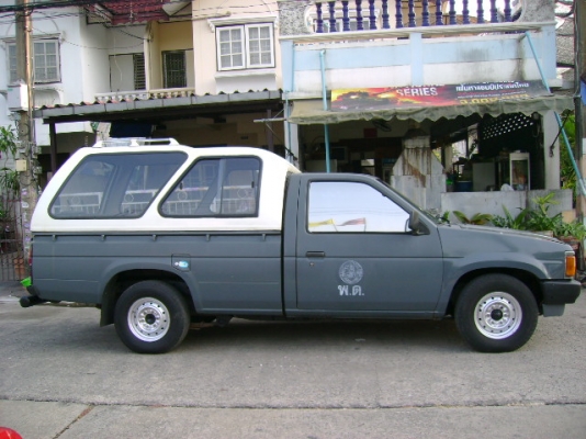 NISSAN BIG M ตอนเดียว เครื่องดีเซล 2500 CC สภาพดี