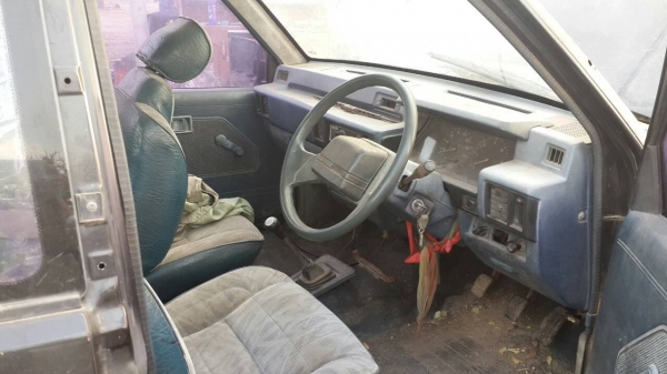 **48,000 บ.ต่อรอง**ขายกระบะแค็ปถูกๆ MITSU L200 CYCLONE 2.5CAB ปี33/90 เครื่องเดิมเกียร์เดิมเครื่องแน่นดี แรง ช่วงล่างคัสซีดีเดิมๆไม่ปะไม่ดาม กระบะพื้นดีมีผุบ้าง หัวเก๋งดี มีรอยชนหน่อยข้างซ้ายรถ พ.พาวเวอร์ ภายในดีคอนโซลครบ แอร์มีระบบ ยางยังดี4เส้น สีสันพอใ