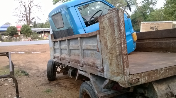 ขายด่วน ไม่มีเล่ม ขายด่วน ไม่มีเล่ม